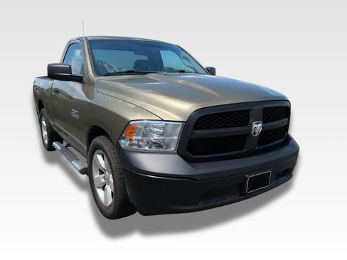 Used 2014 RAM 1500 Tradesman RWD image 2