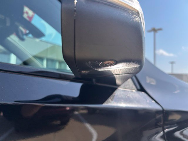 Used 2023 Chevrolet Traverse RS w/ LPO, Floor Liner Package FWD image 9