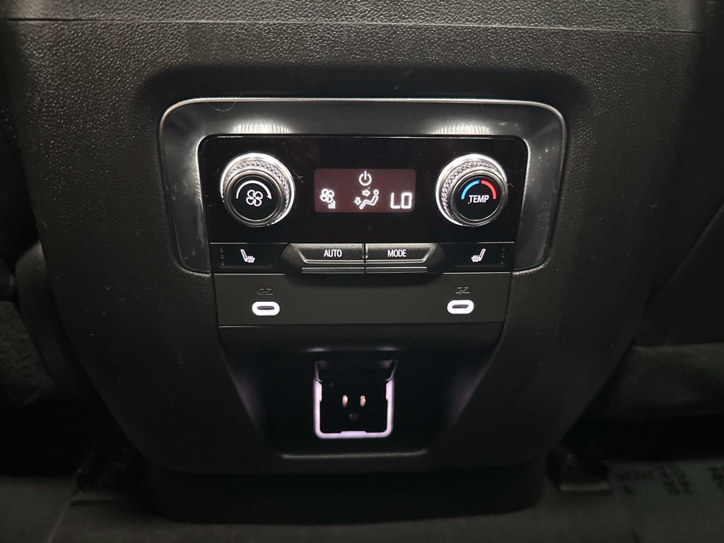 Used 2023 GMC Yukon Denali AWD/4WD image 24