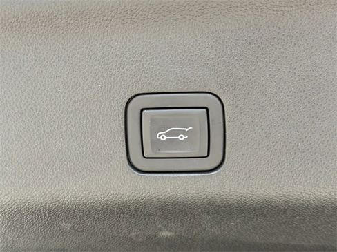 Certified 2024 Chevrolet Tahoe Z71 w/ Z71 Off-Road Package image 11