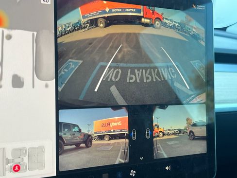 Used 2023 Tesla Model Y Performance image 20