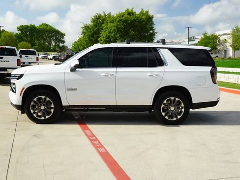 Used 2025 Chevrolet Tahoe LT w/ Comfort Package image 2