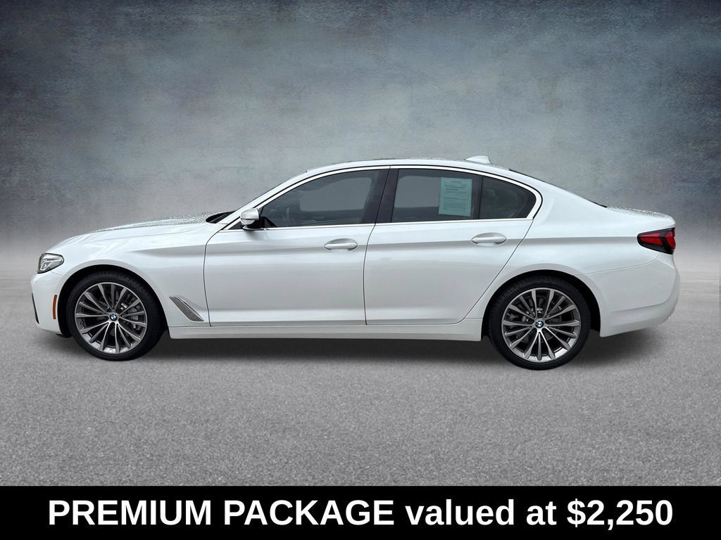 Used 2023 BMW 530i xDrive w/ Premium Package AWD/4WD image 2