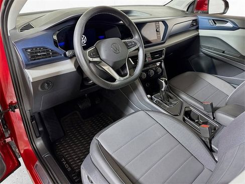 Used 2023 Volkswagen Taos SE image 7