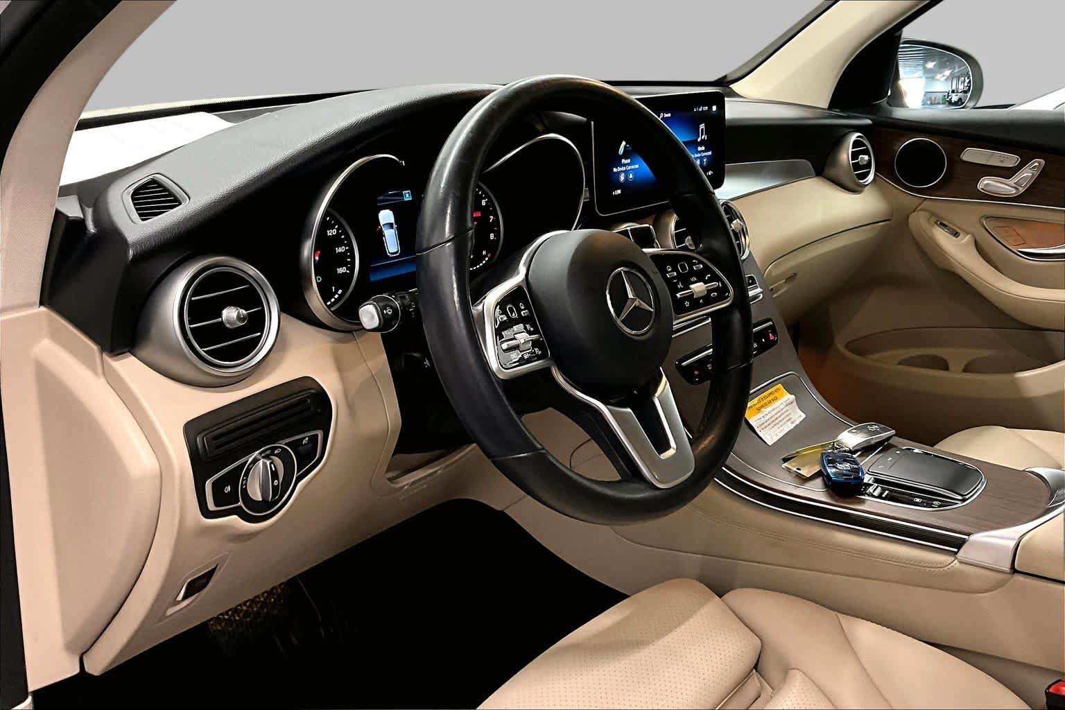 Used 2020 Mercedes-Benz GLC 300 image 17