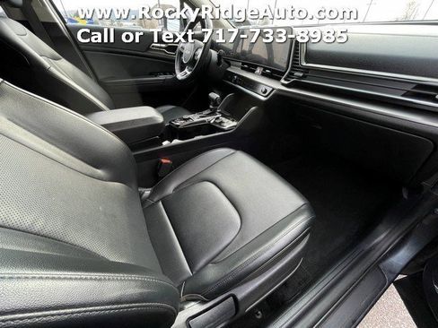 Used 2023 Kia Sportage EX image 12