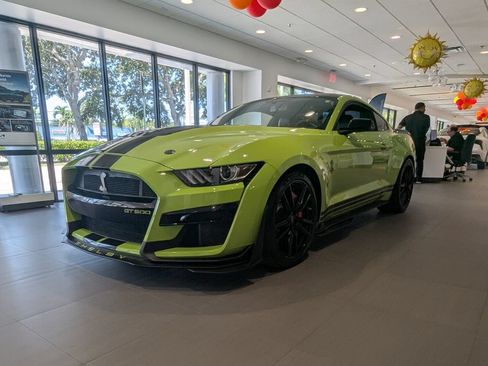 Used 2020 Ford Mustang Shelby GT500 w/ Technology Package RWD image 3