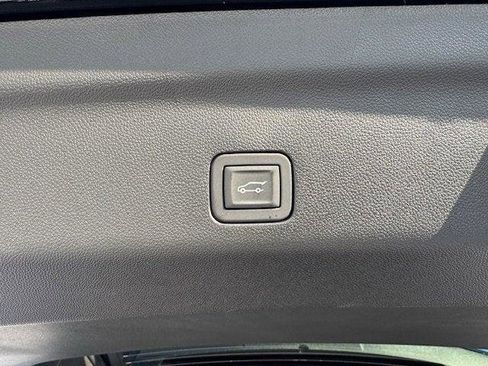 New 2026 GMC Yukon XL Denali w/ Sun & Power Step Package image 7