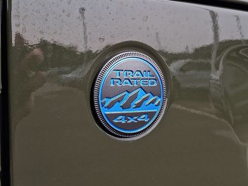 Used 2024 Jeep Wrangler Unlimited AWD/4WD image 30