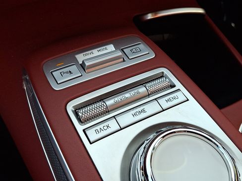 Certified 2023 Genesis GV70 2.5T w/ Sport Prestige Package image 18