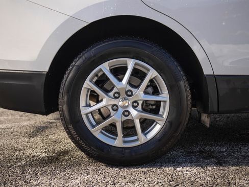 Used 2024 Chevrolet Equinox LT image 25