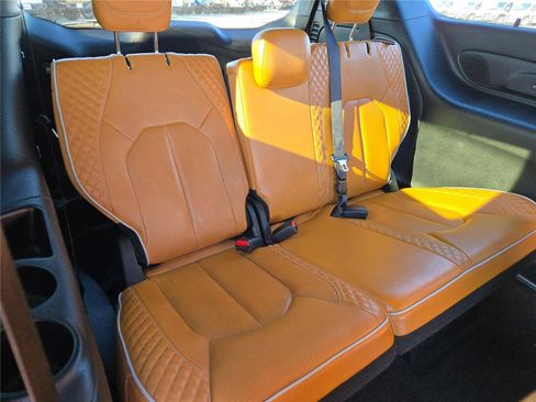 Certified 2022 Chrysler Pacifica Pinnacle image 14