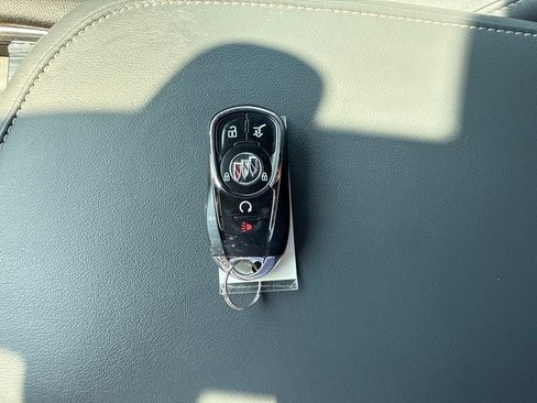 Used 2024 Buick Enclave Essence w/ Experience Buick Package AWD/4WD image 25