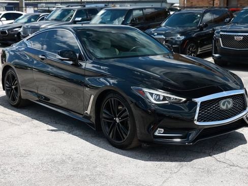 Used 2017 INFINITI Q60 3.0t w/ Premium Plus Package 3.0T RWD image 18