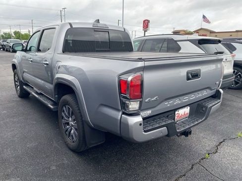 Used 2021 Toyota Tacoma Limited image 6
