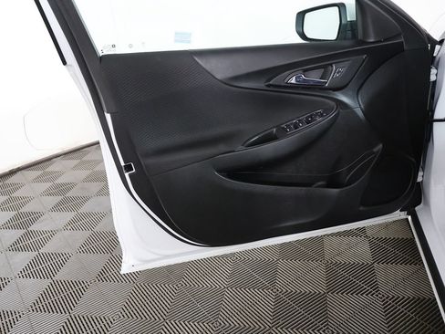 Used 2023 Chevrolet Malibu LT FWD image 19