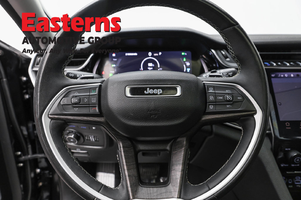 Used 2023 Jeep Grand Cherokee 4WD 4xe image 11
