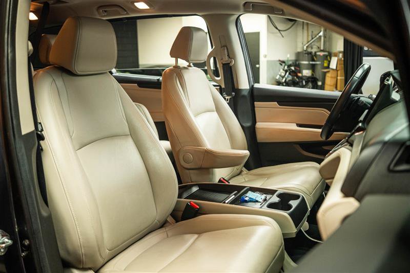 Used 2025 Honda Odyssey Touring image 14