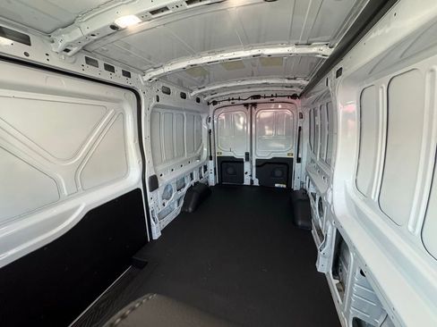New 2025 Ford Transit 250 148 Medium Roof image 8