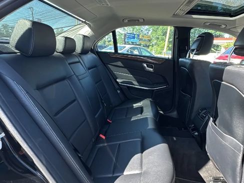 Used 2014 Mercedes-Benz E 350 4MATIC Sedan image 22