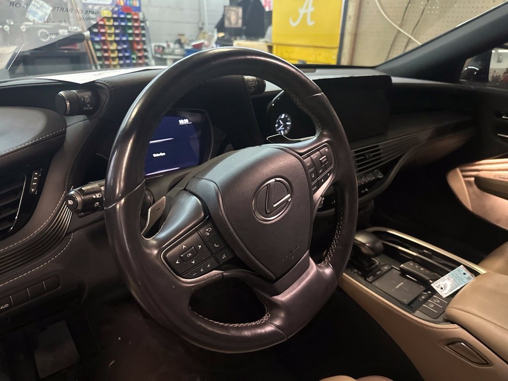 Used 2021 Lexus LS 500 AWD w/ Accessory Package (Z2) image 9