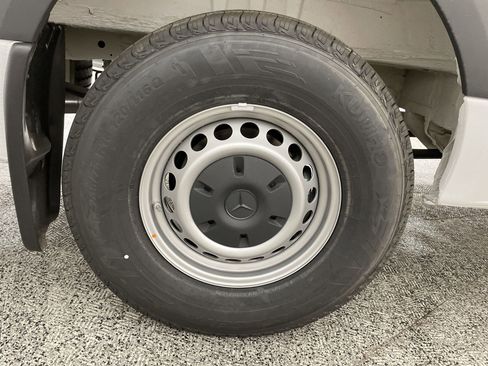 New 2025 Mercedes-Benz Sprinter 2500 image 6