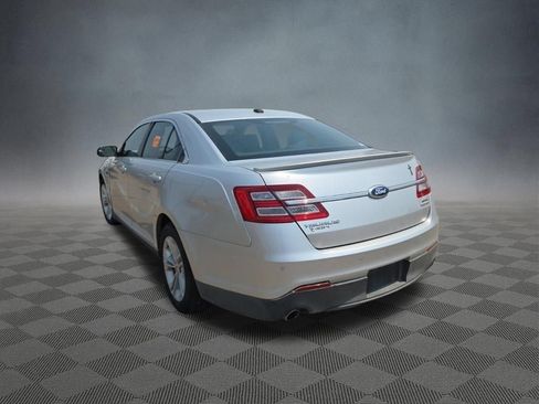 Used 2013 Ford Taurus SEL FWD image 2