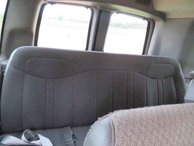 Used 2012 Chevrolet Express 1500 LS RWD image 18