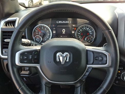 Used 2022 RAM 1500 Big Horn AWD/4WD image 19