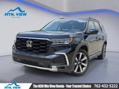 Used 2025 Honda Pilot Elite