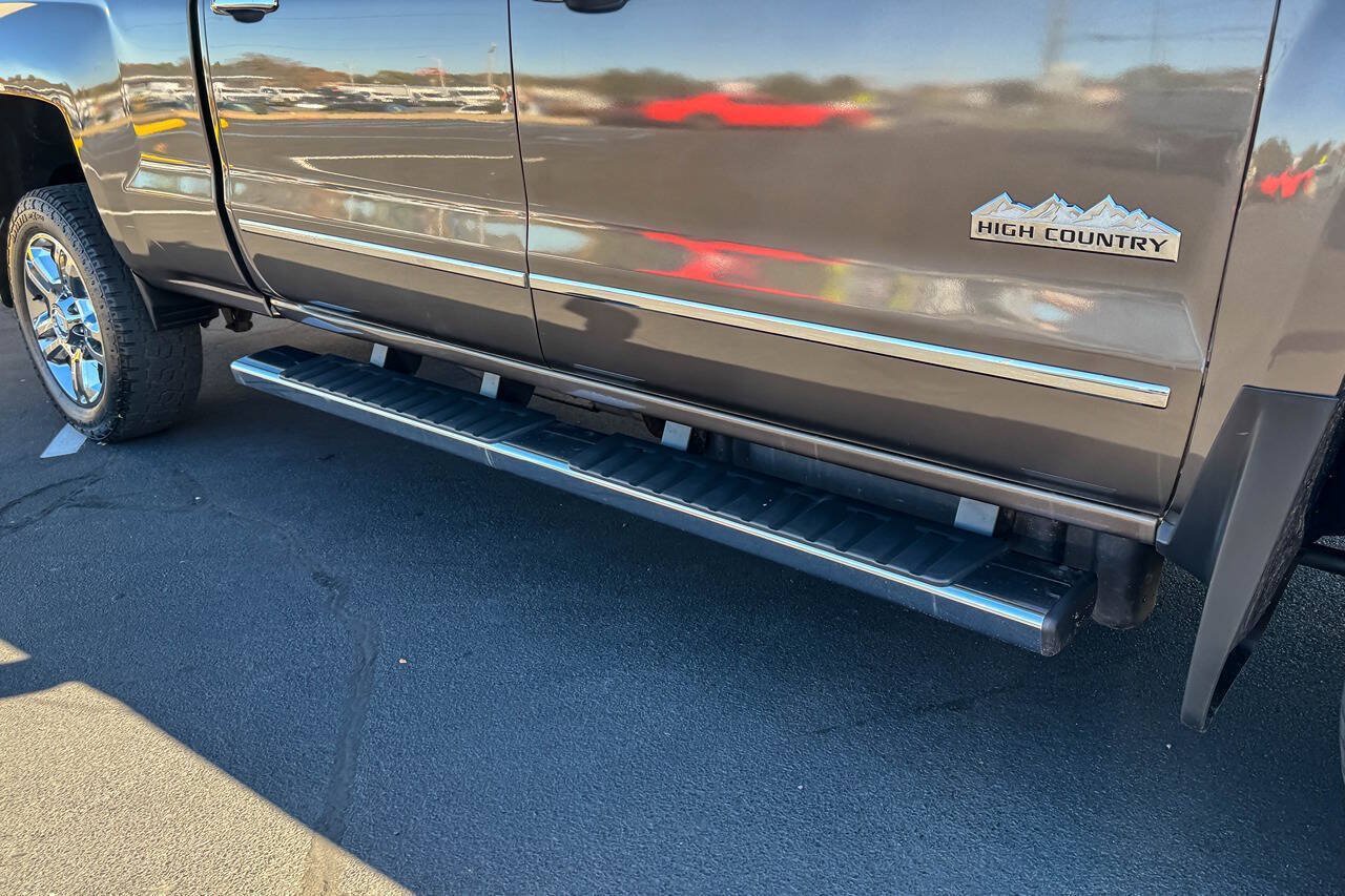 Used 2015 Chevrolet Silverado 2500 High Country w/ Duramax Plus Package AWD/4WD image 13