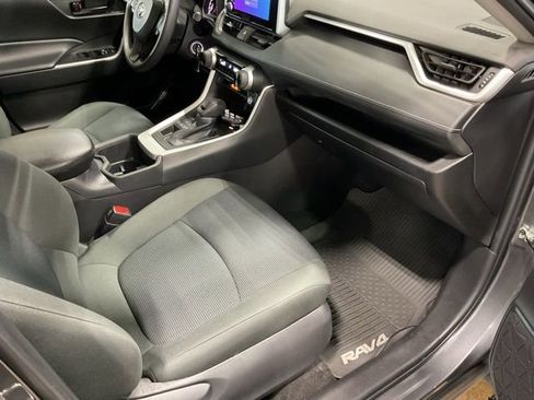 Used 2023 Toyota RAV4 LE image 19