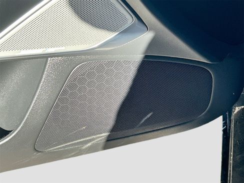 Used 2023 INFINITI Q50 Sensory image 19