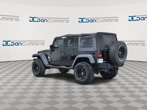 Used 2018 Jeep Wrangler Unlimited Sport S image 6