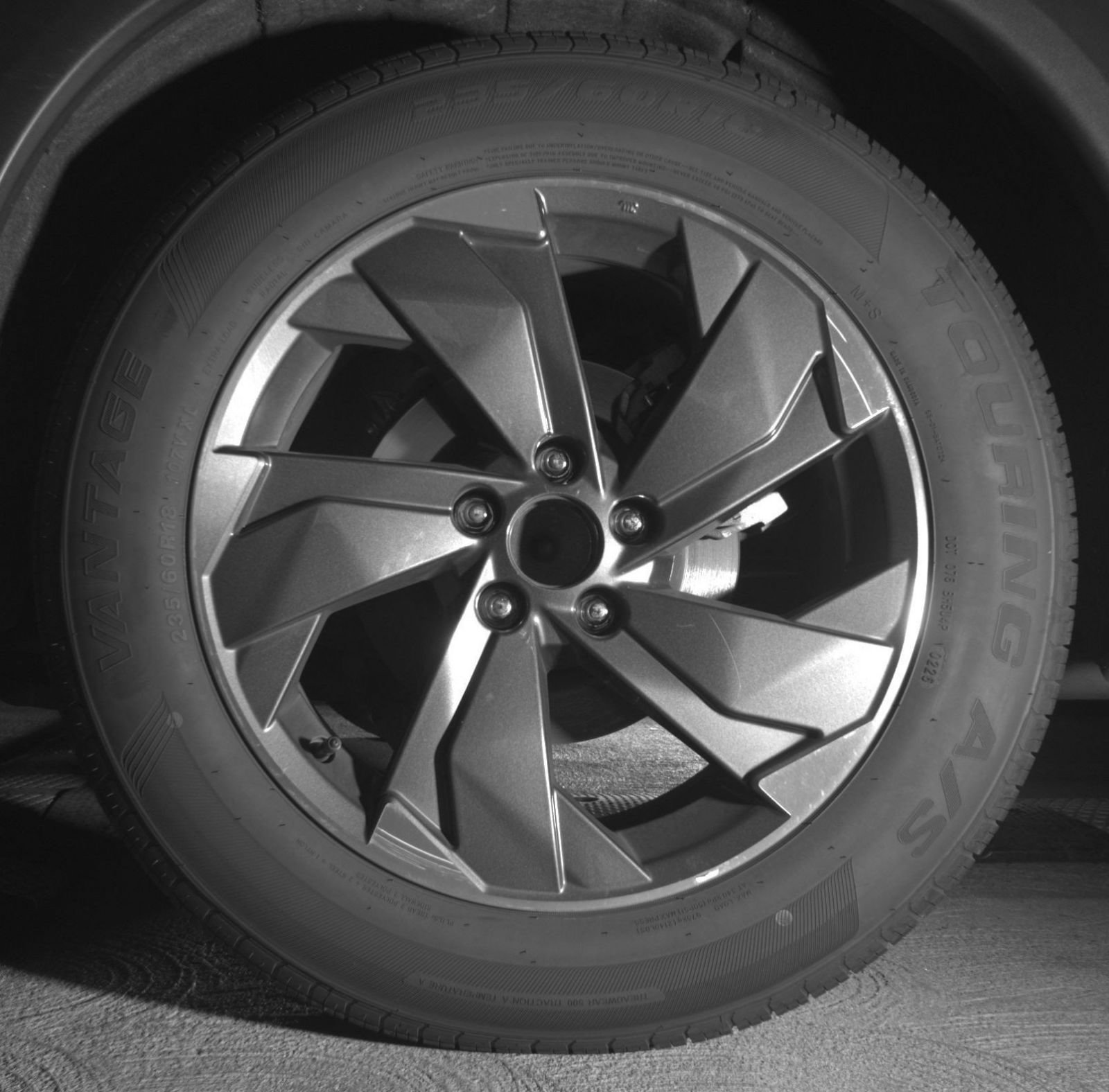 Used 2025 Nissan Rogue SV FWD image 13