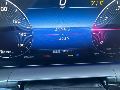 Used 2024 Mercedes-Benz Maybach GLS 600 4MATIC image 11