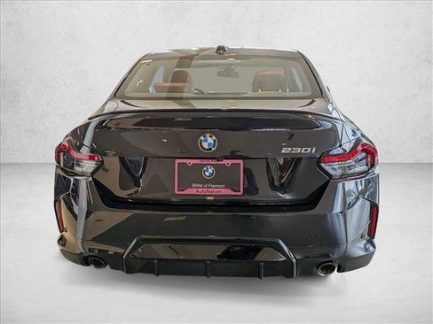 Used 2025 BMW 230i Coupe w/ M Sport Package RWD image 7