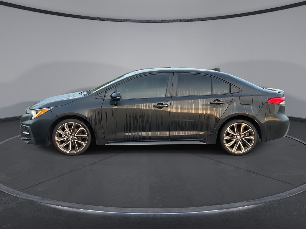 Used 2022 Toyota Corolla SE w/ SE Premium Package FWD image 5