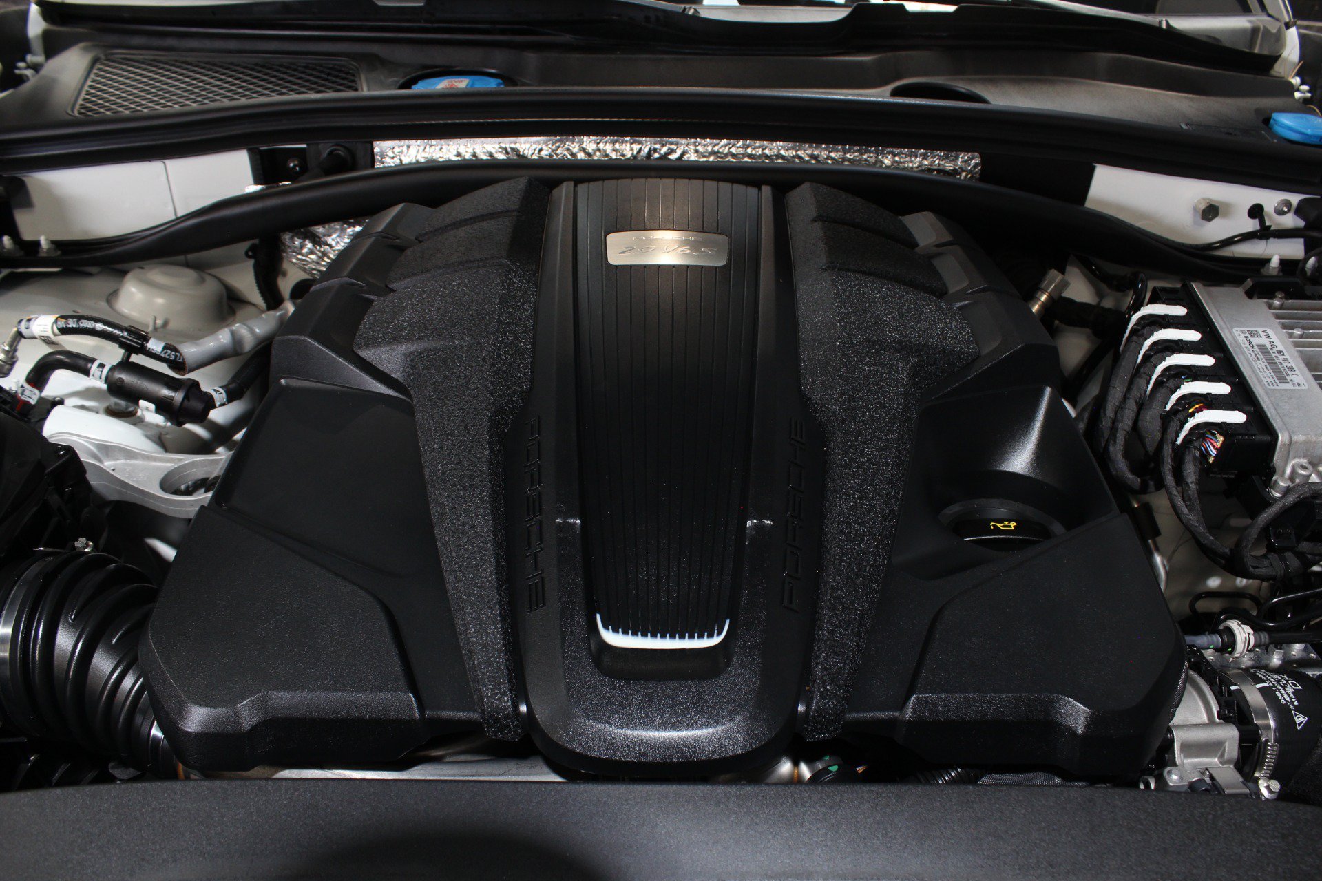 Used 2022 Porsche Macan S AWD/4WD image 26