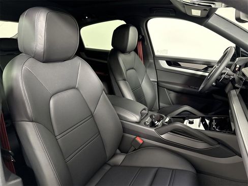 New 2026 Porsche Cayenne S image 23