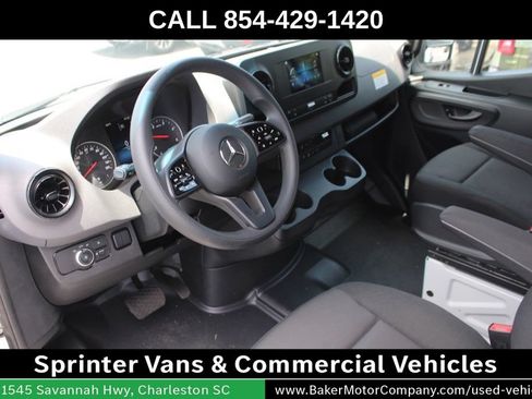 Used 2024 Mercedes-Benz Sprinter 2500 image 5