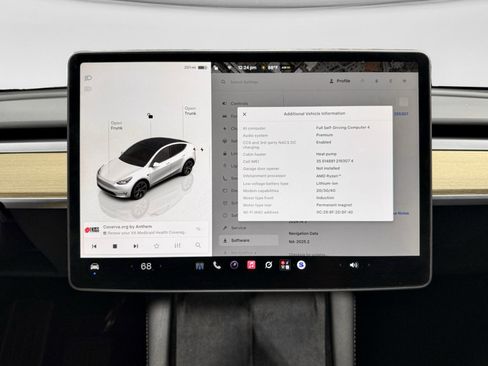 Used 2025 Tesla Model Y Long Range AWD/4WD image 12