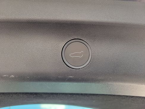 Used 2023 Tesla Model Y Long Range image 15