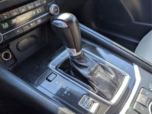 Used 2021 MAZDA CX-5 Touring image 38