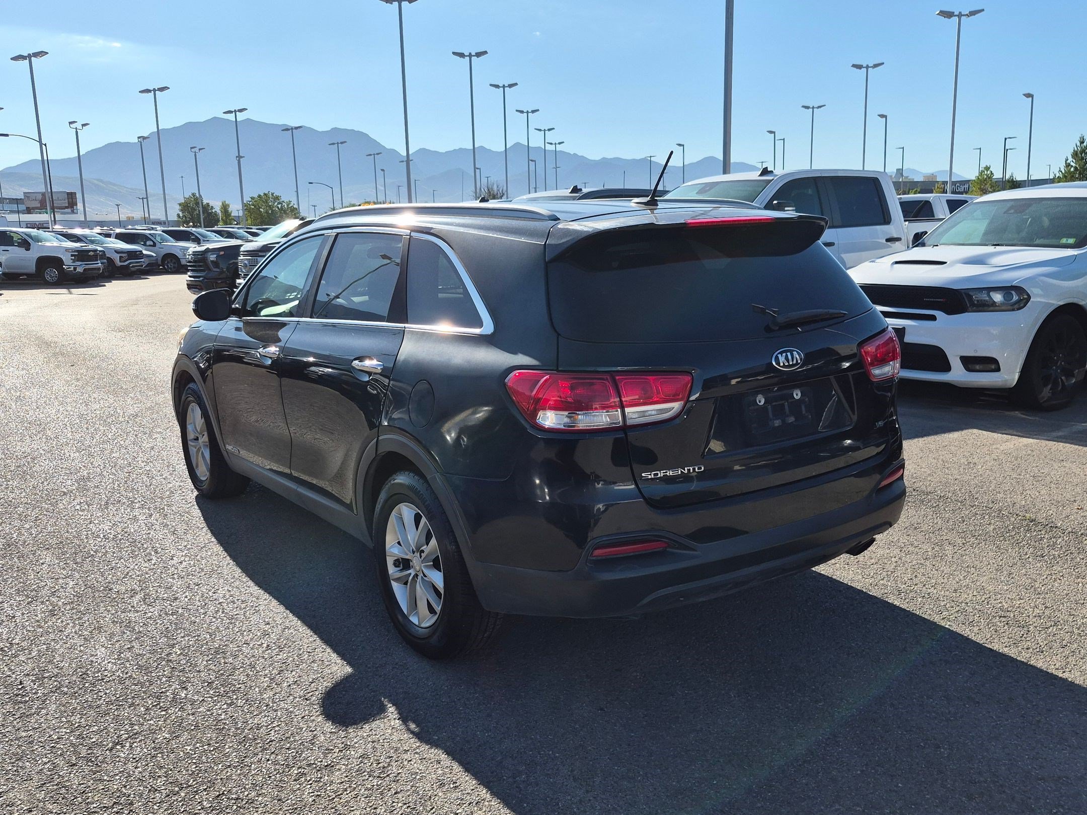 Used 2018 Kia Sorento LX AWD/4WD image 5