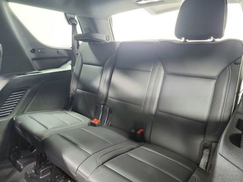 Used 2024 Chevrolet Tahoe Premier AWD/4WD image 39