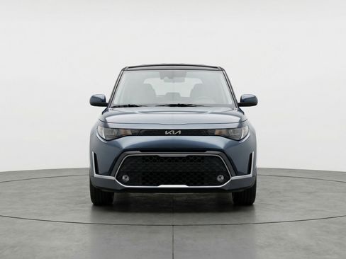 Used 2025 Kia Soul LX w/ LX Technology Package image 2