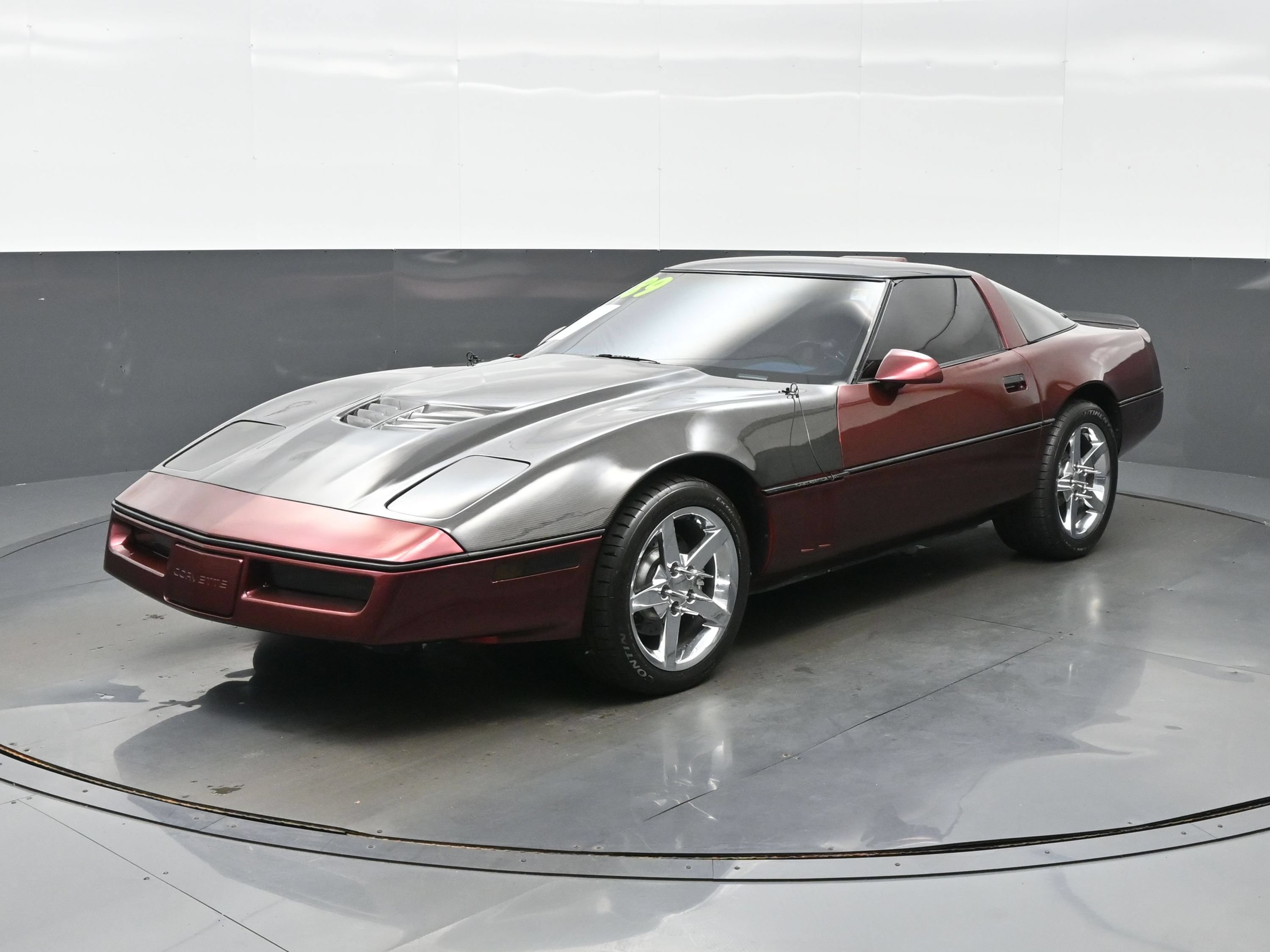 Used 1989 Chevrolet Corvette Coupe RWD image 2