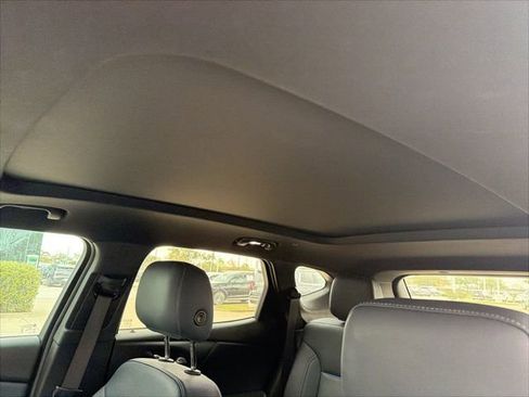 Certified 2023 Chevrolet Blazer RS w/ Driver Confidence II Package image 9