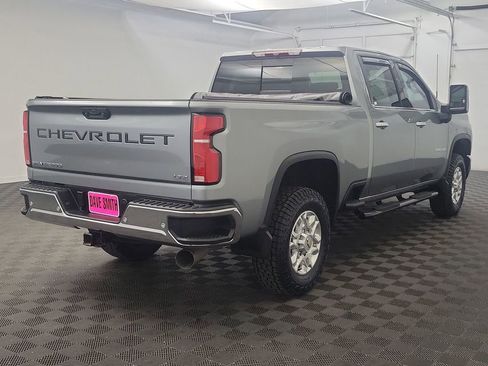 Used 2024 Chevrolet Silverado 2500 LTZ w/ LTZ Plus Package image 8
